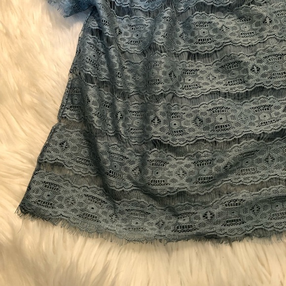 Lily White Women’s Size Small Off Shoulder Blouse - Picture 4 of 12